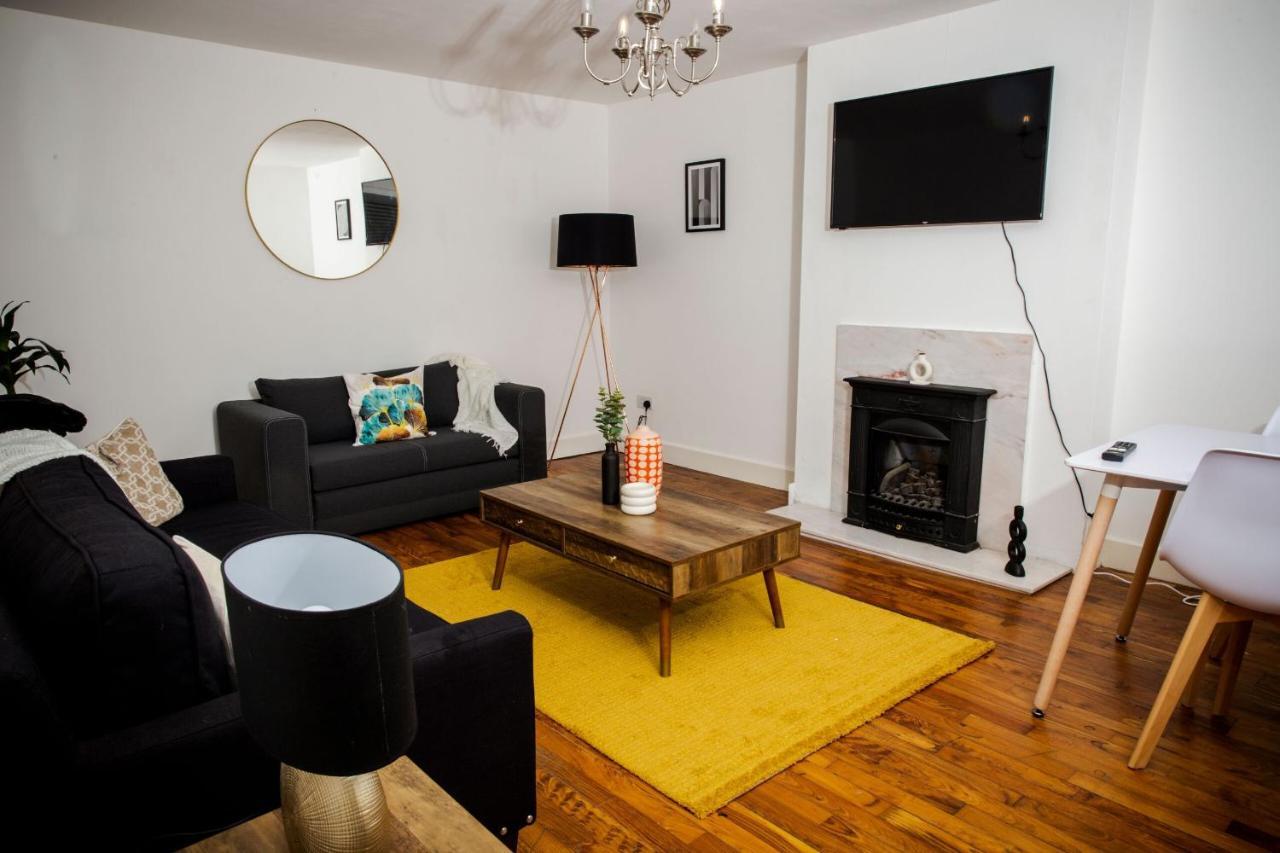 Tower Square House Villa Алоа Екстериор снимка