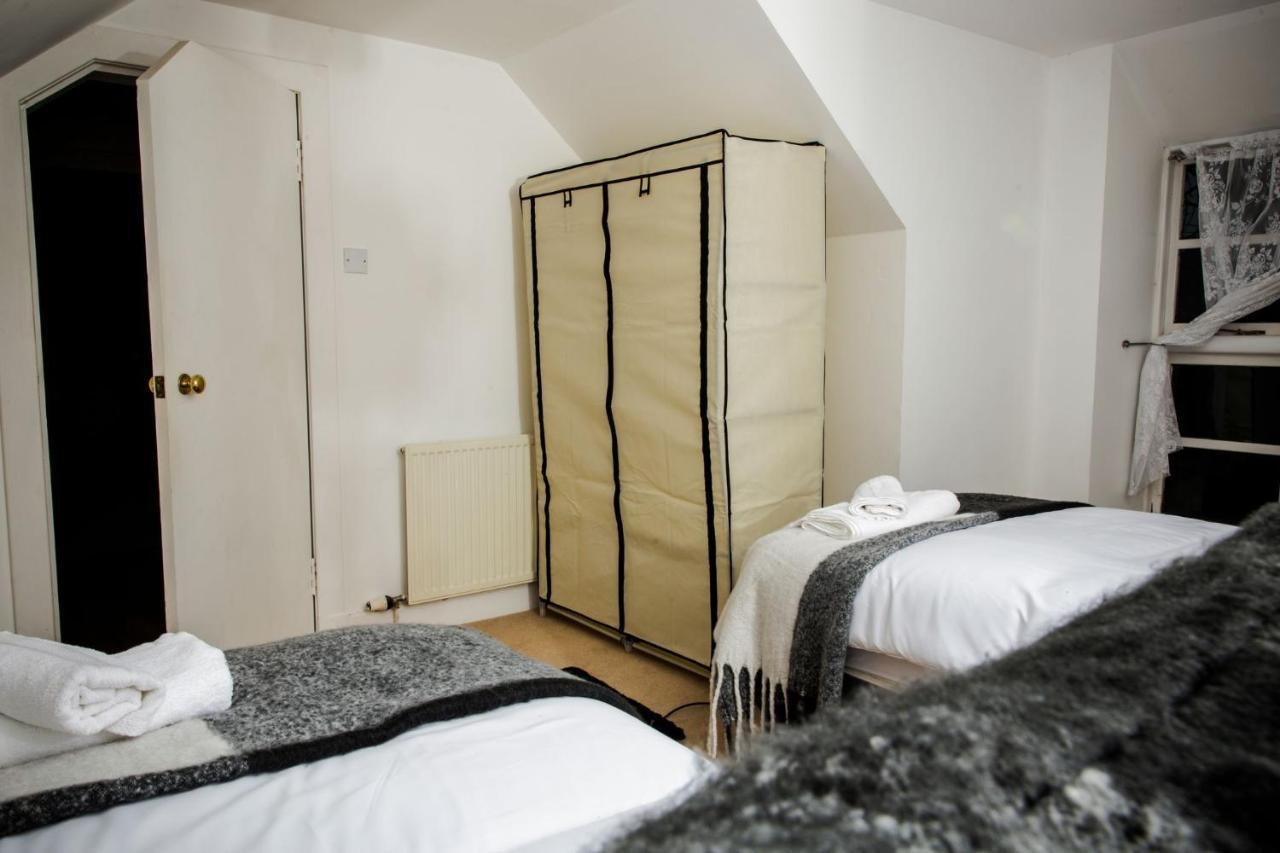 Tower Square House Villa Алоа Екстериор снимка