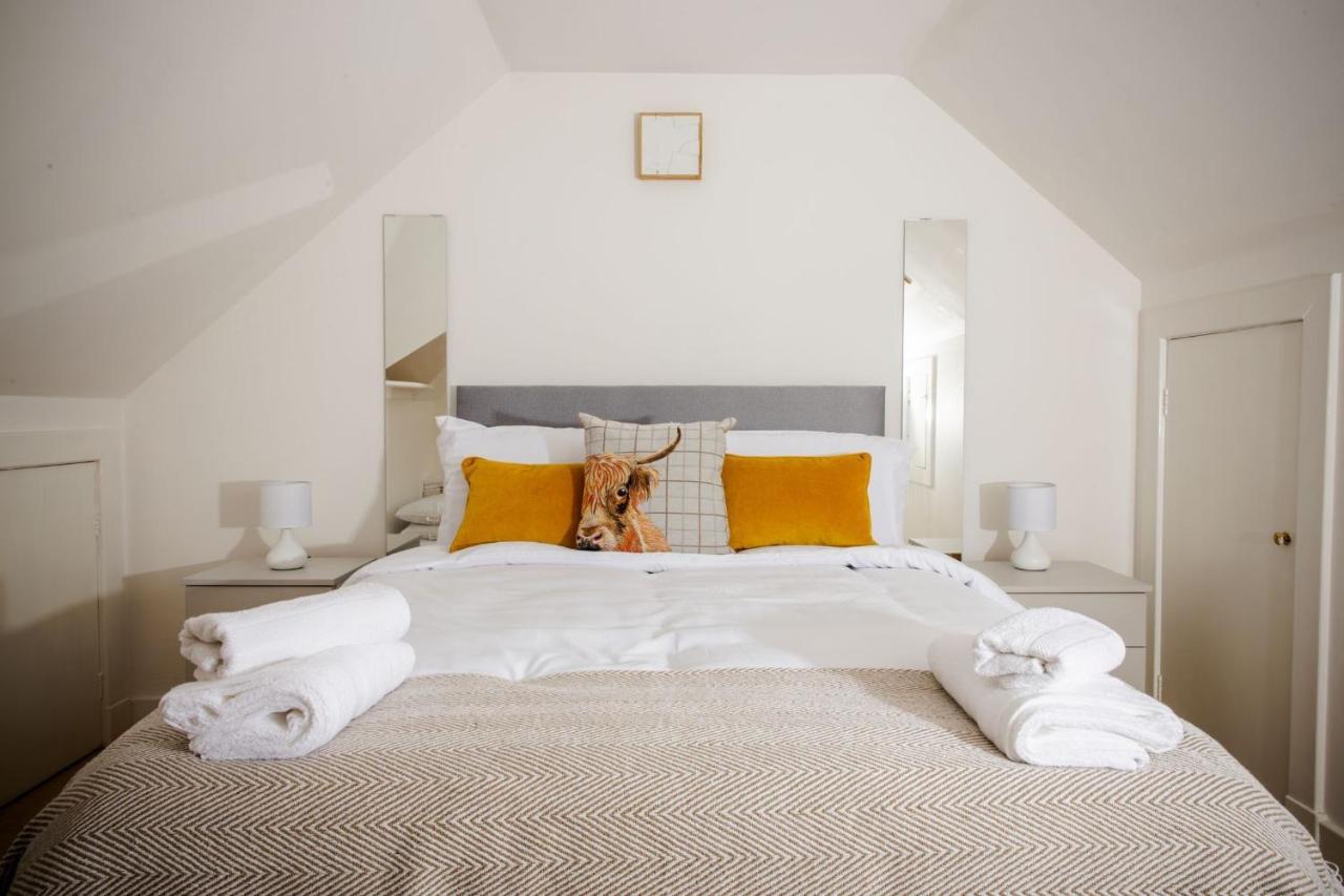 Tower Square House Villa Алоа Екстериор снимка